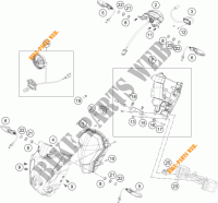 PHARE / FEU ARRIERE pour KTM 200 DUKE WHITE NON ABS de 2017